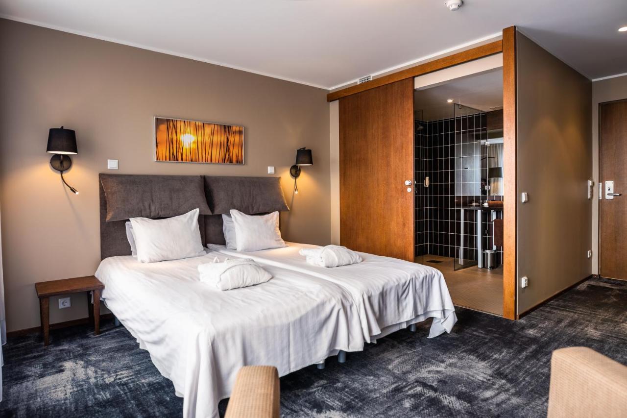 Johan Design & Spa Hotel Куресааре Екстериор снимка