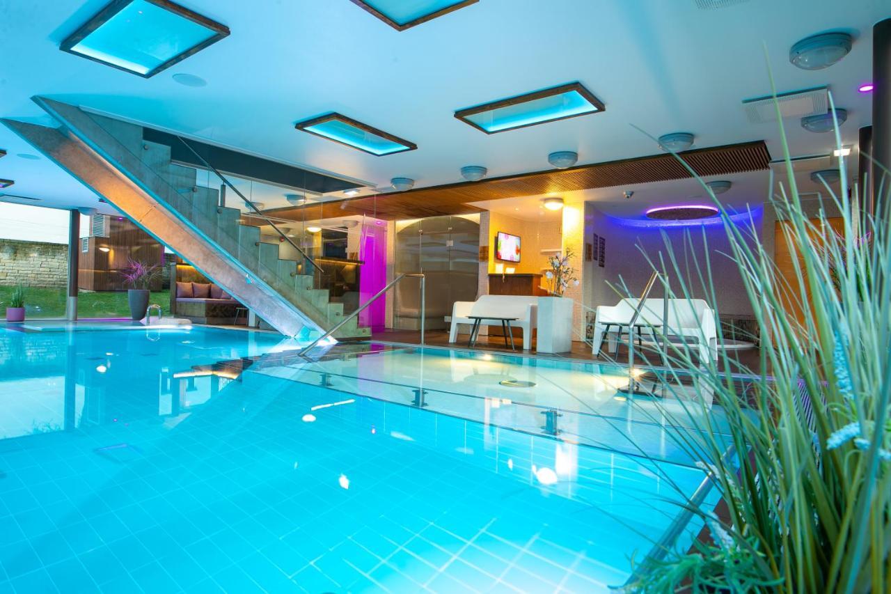 Johan Design & Spa Hotel Куресааре Екстериор снимка