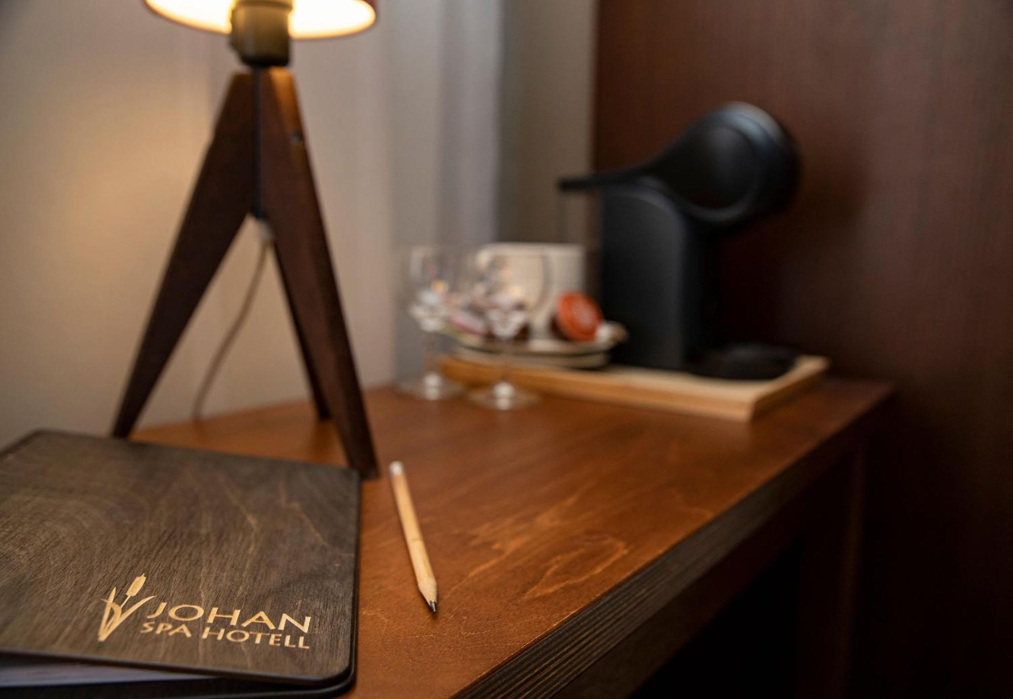 Johan Design & Spa Hotel Куресааре Екстериор снимка