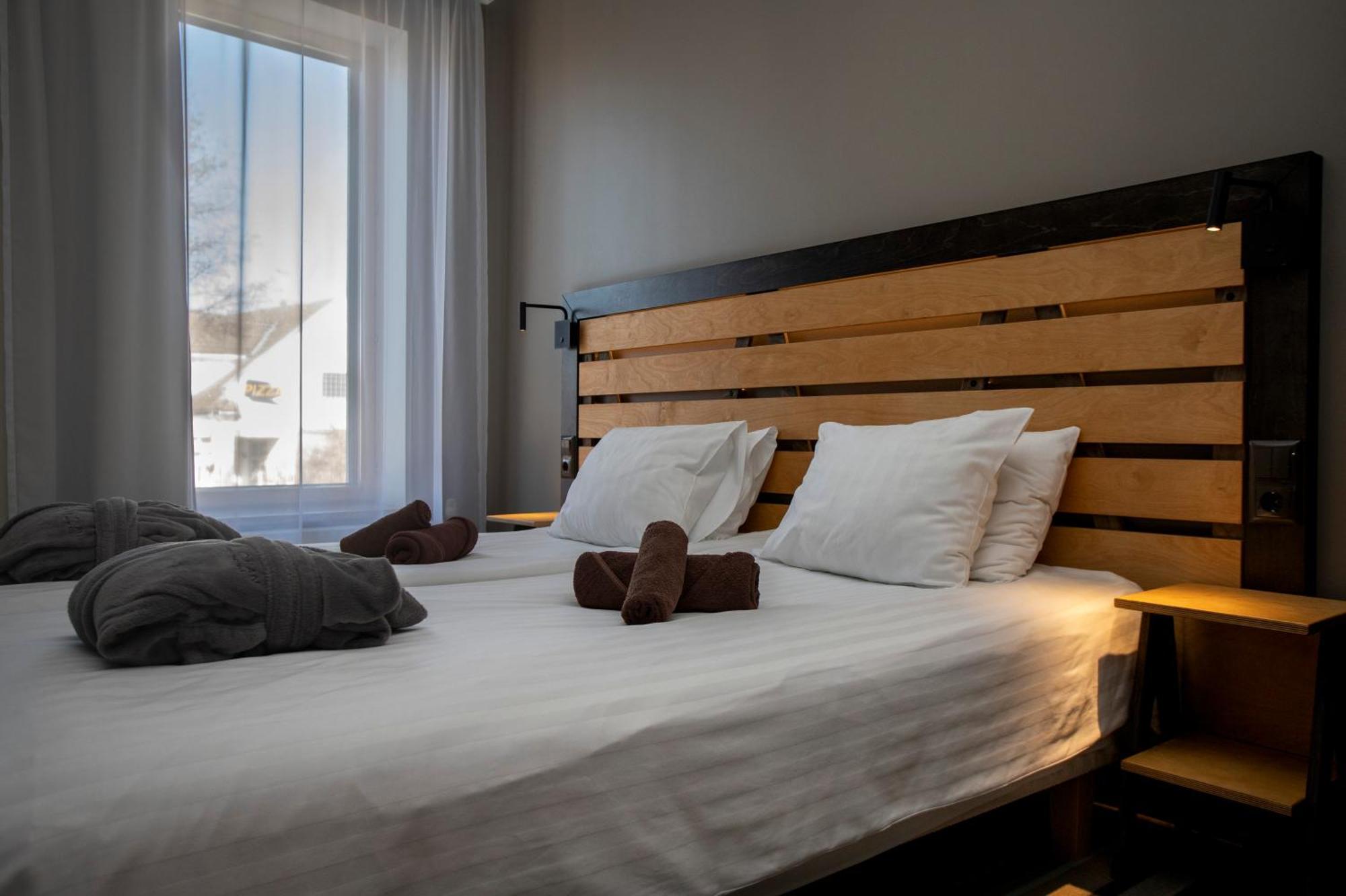 Johan Design & Spa Hotel Куресааре Стая снимка
